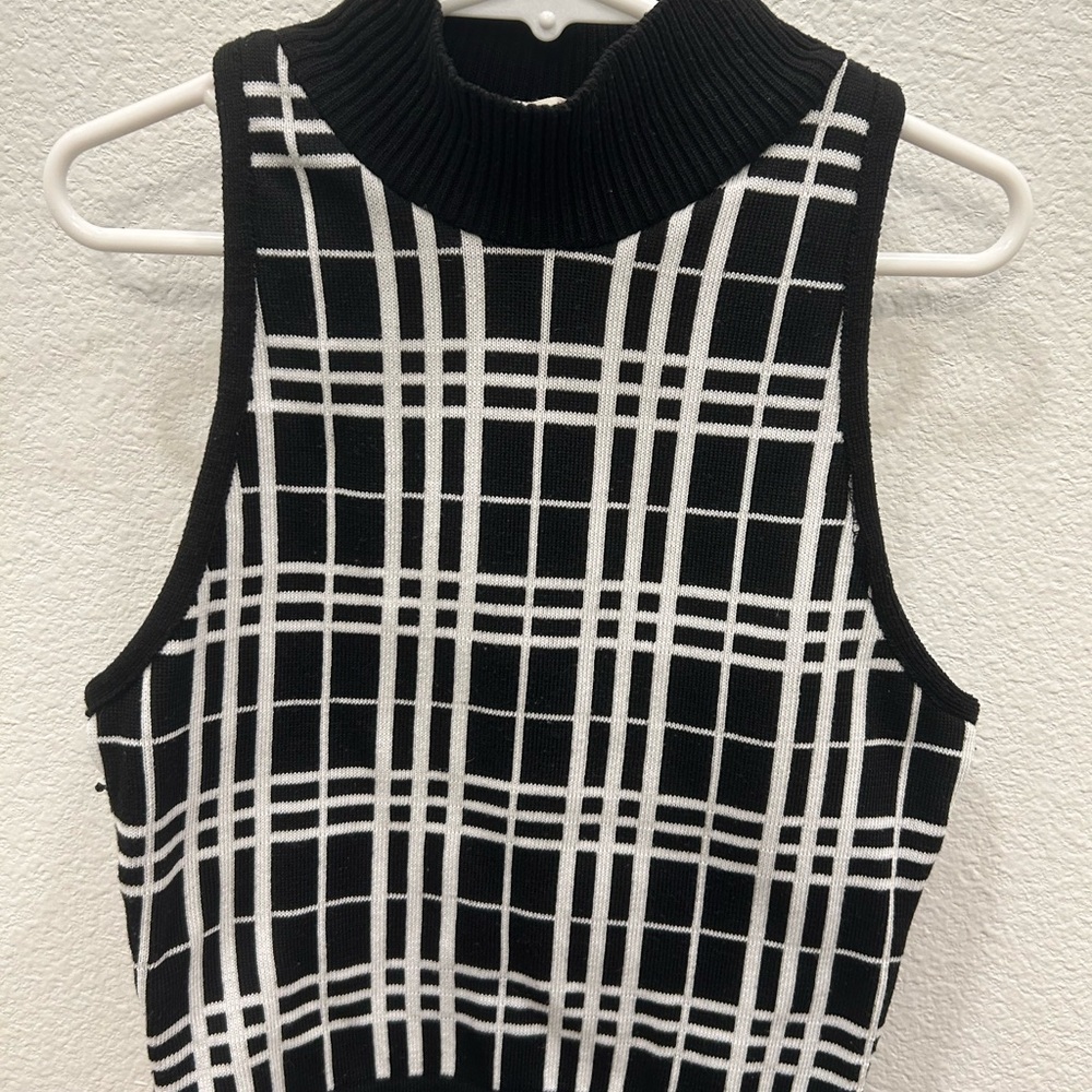 Black and White Plaid Sleeveless Top